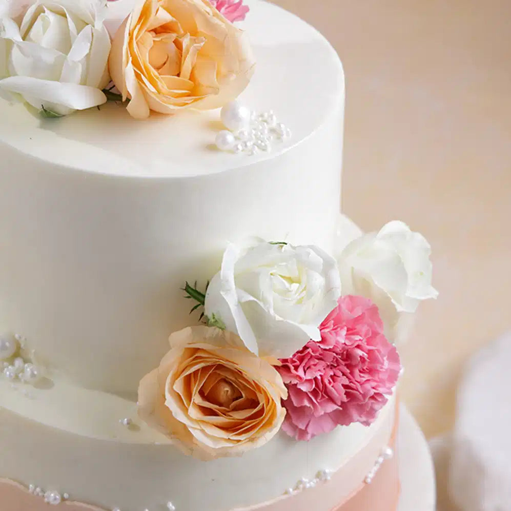 Petals N Pearls Ombre Cake