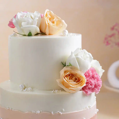 Petals N Pearls Ombre Cake